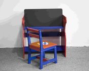 Zestaw drewnianych krzeseł do nauki o tematyce sportowej dla maluchów